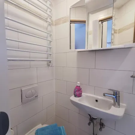 Und Guertler 公寓 *